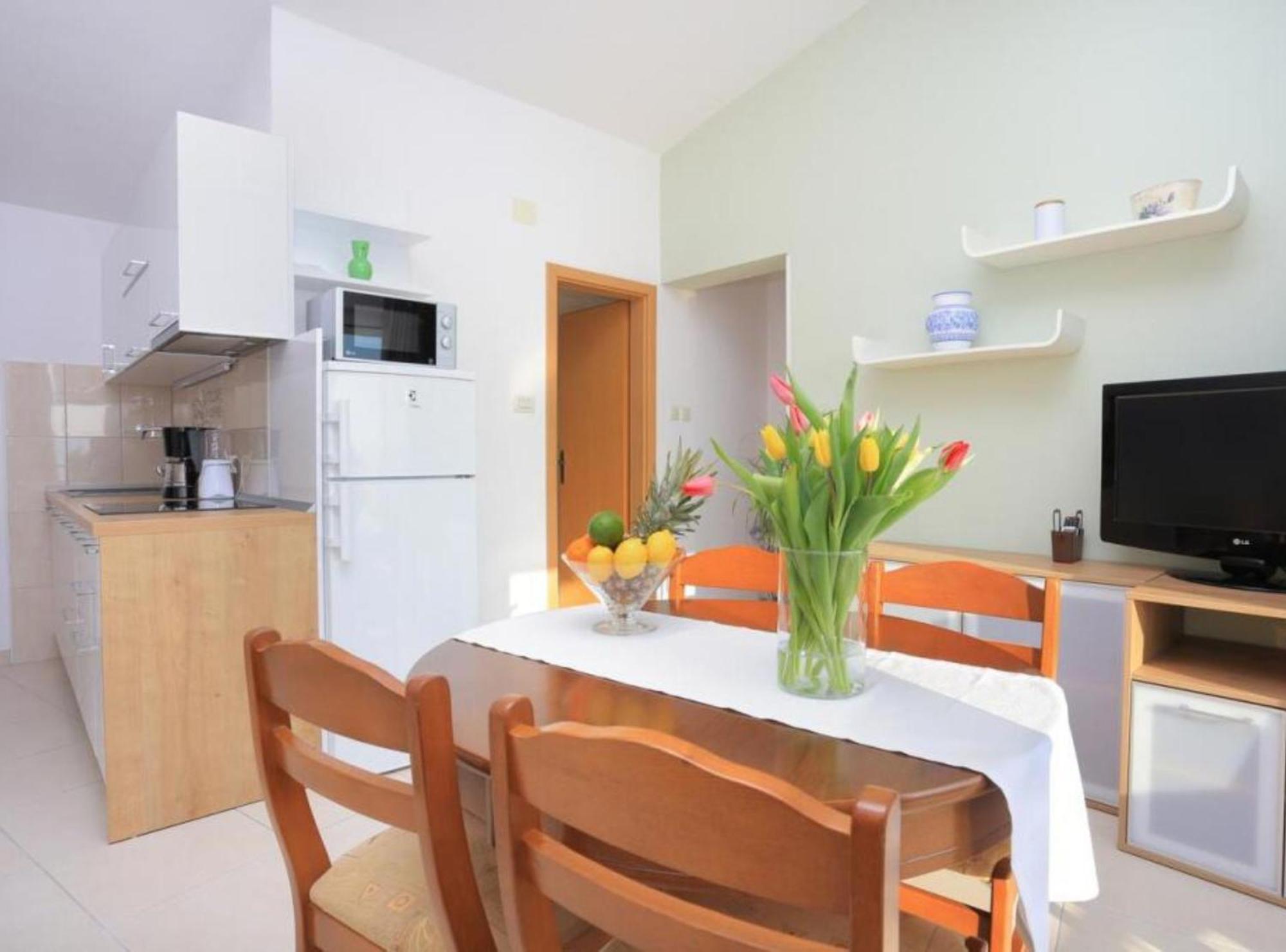 Apartments Roscic Подгора Екстер'єр фото